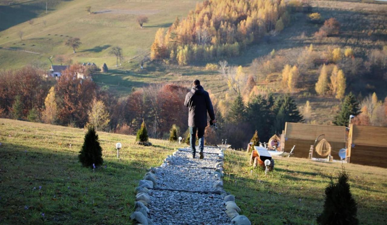My Little Village Poiana Mărului 외부 사진