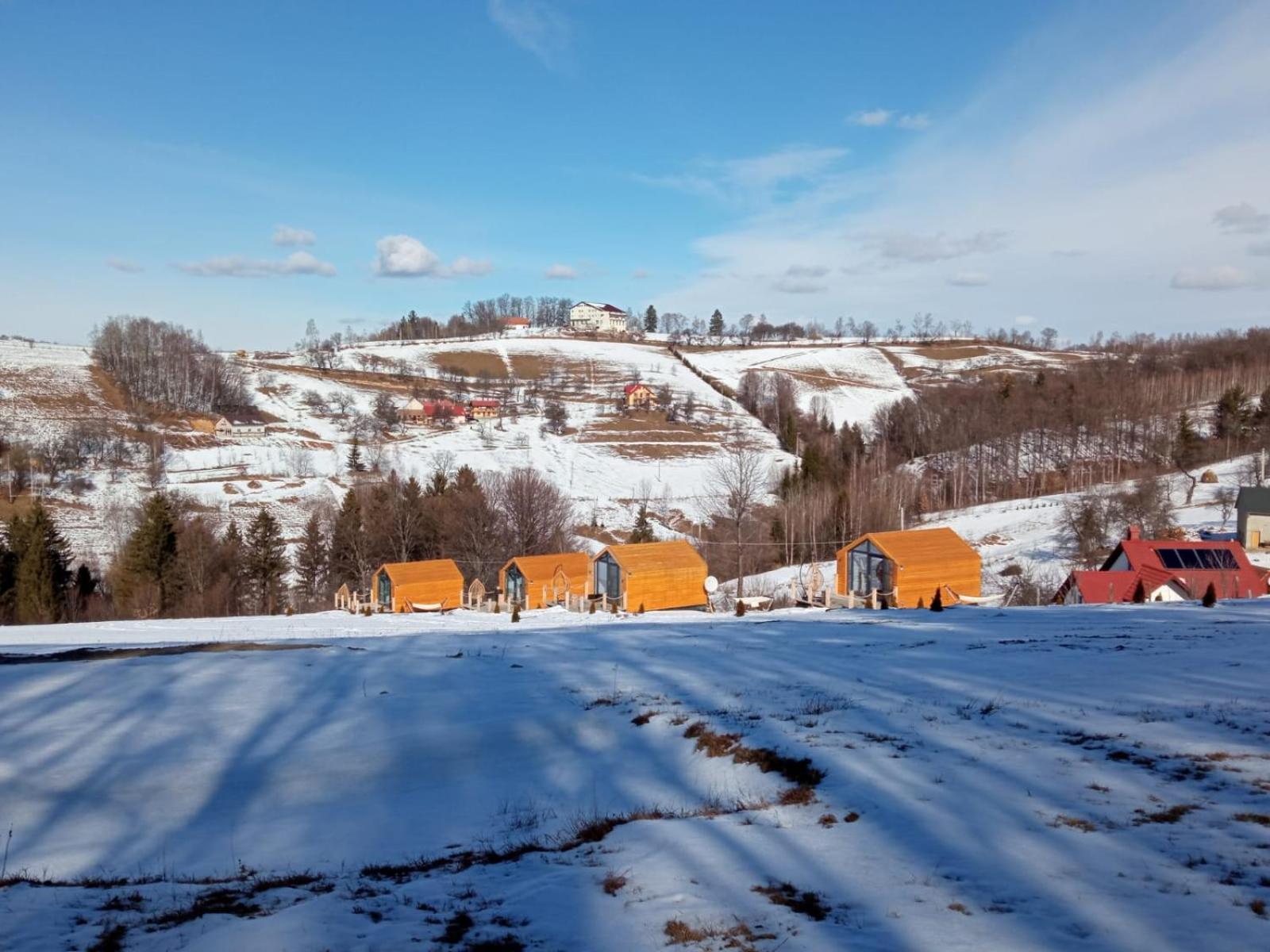 My Little Village Poiana Mărului 외부 사진