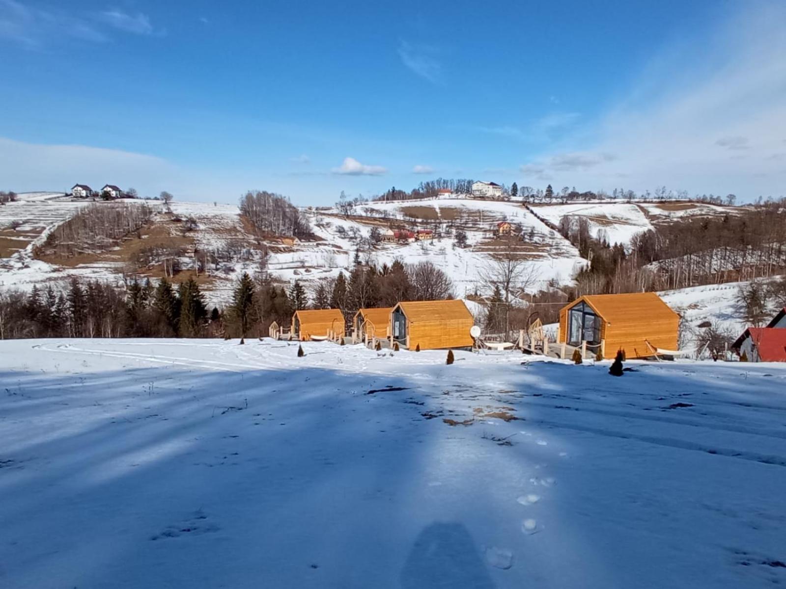 My Little Village Poiana Mărului 외부 사진