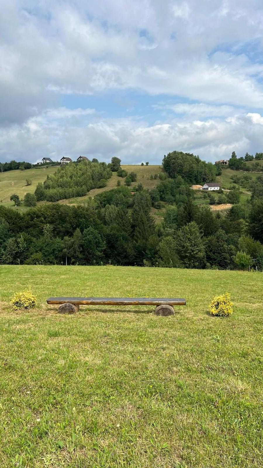 My Little Village Poiana Mărului 외부 사진